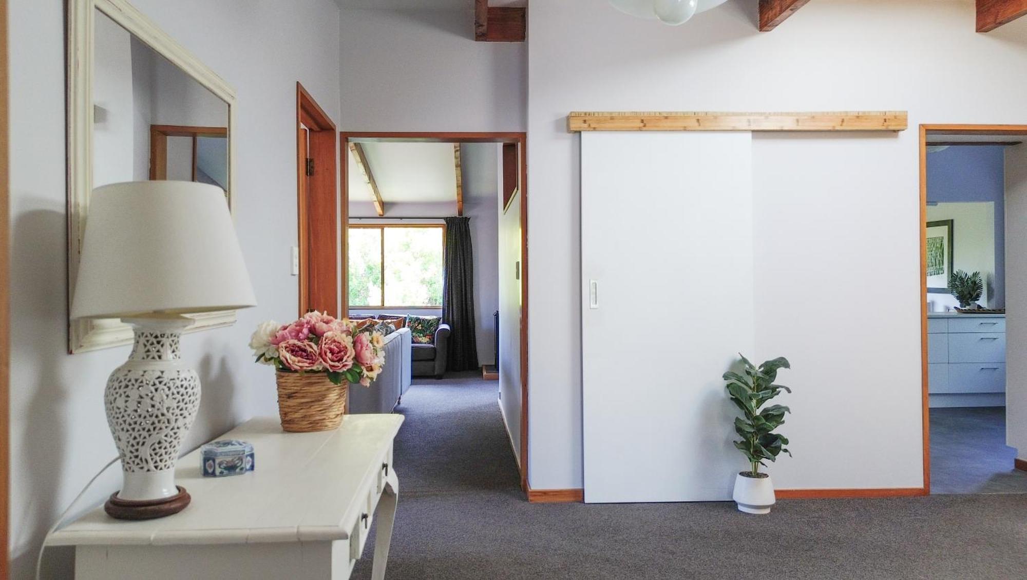 Large, Comfy, Stylish Apartment Havelock North Luaran gambar
