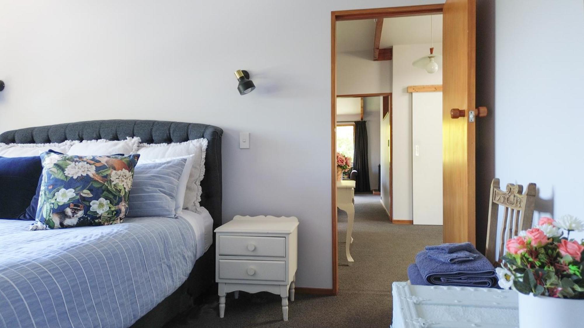 Large, Comfy, Stylish Apartment Havelock North Luaran gambar